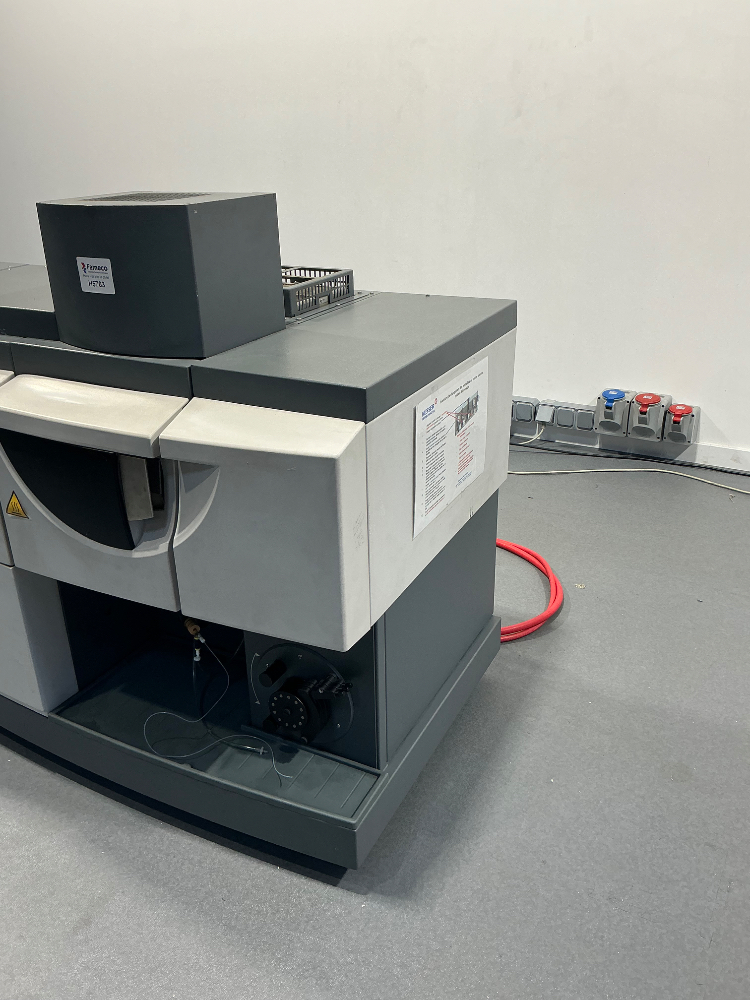 Image of VARIAN 725-ES ICP Optical Emission Spectrometer